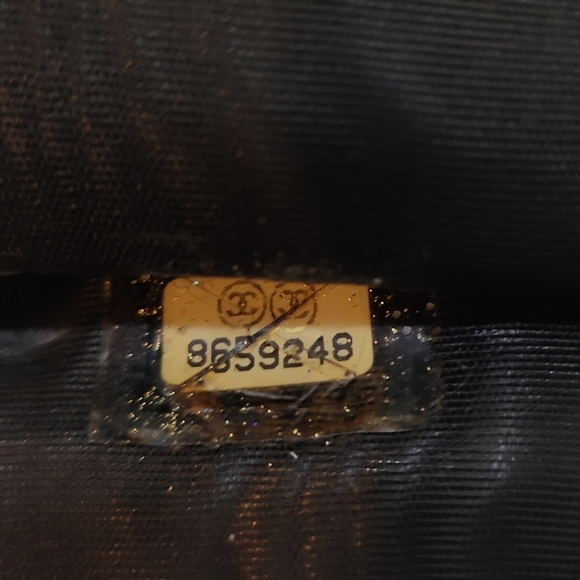 Chanel Caviar Leather Key Case - Picture 9 of 9